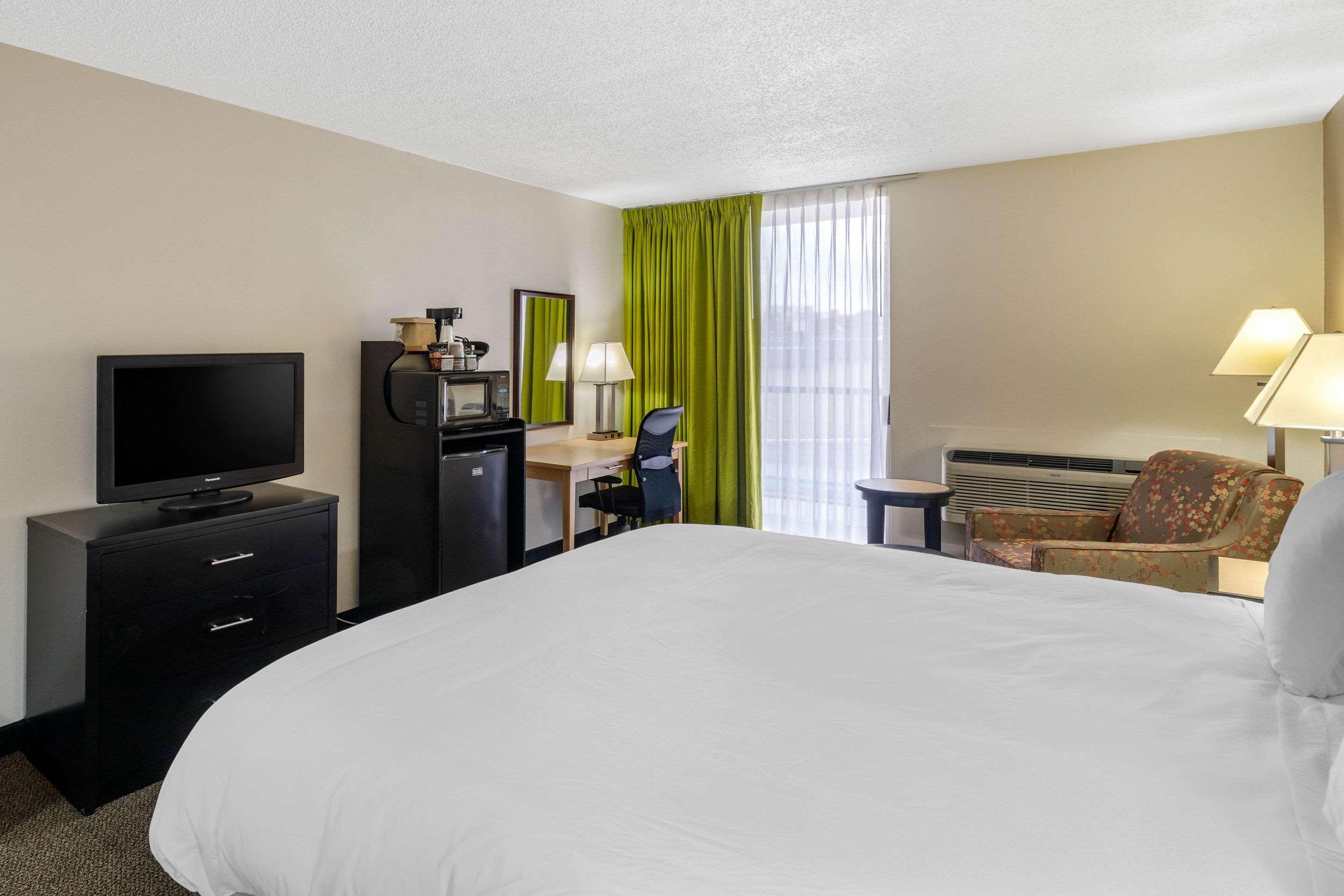 Quality Inn Tyler - Lindale Екстер'єр фото
