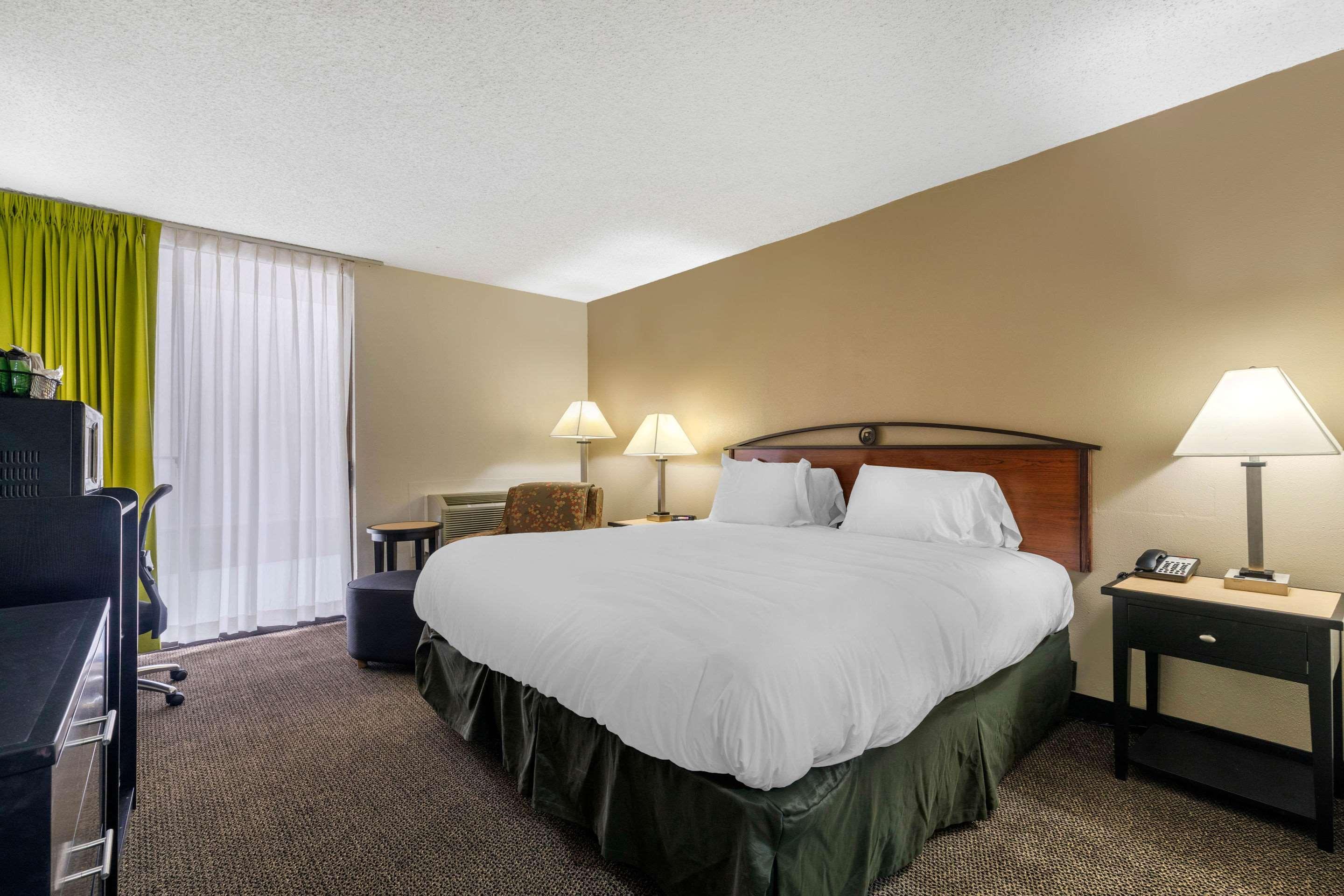 Quality Inn Tyler - Lindale Екстер'єр фото